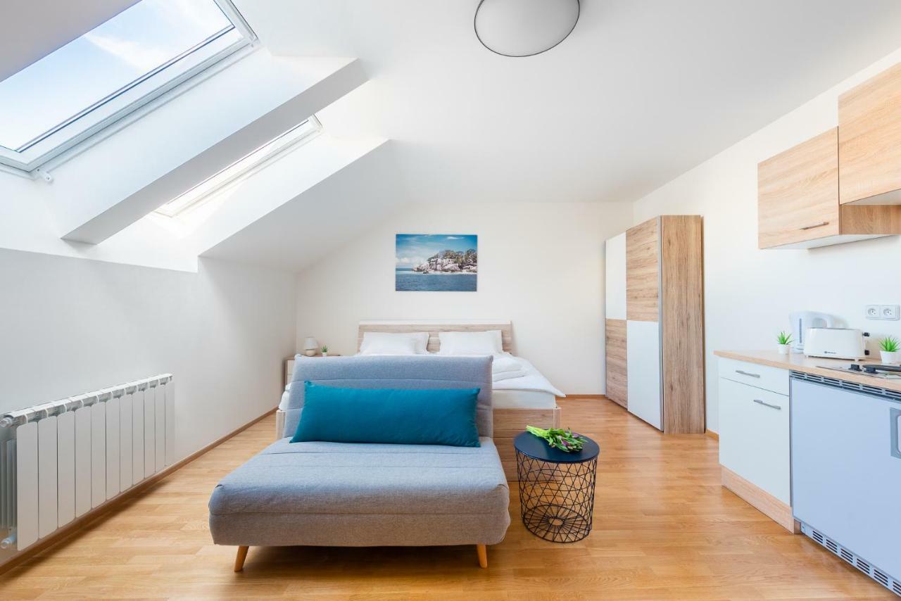 Ferdinand Apartment Prague Extérieur photo