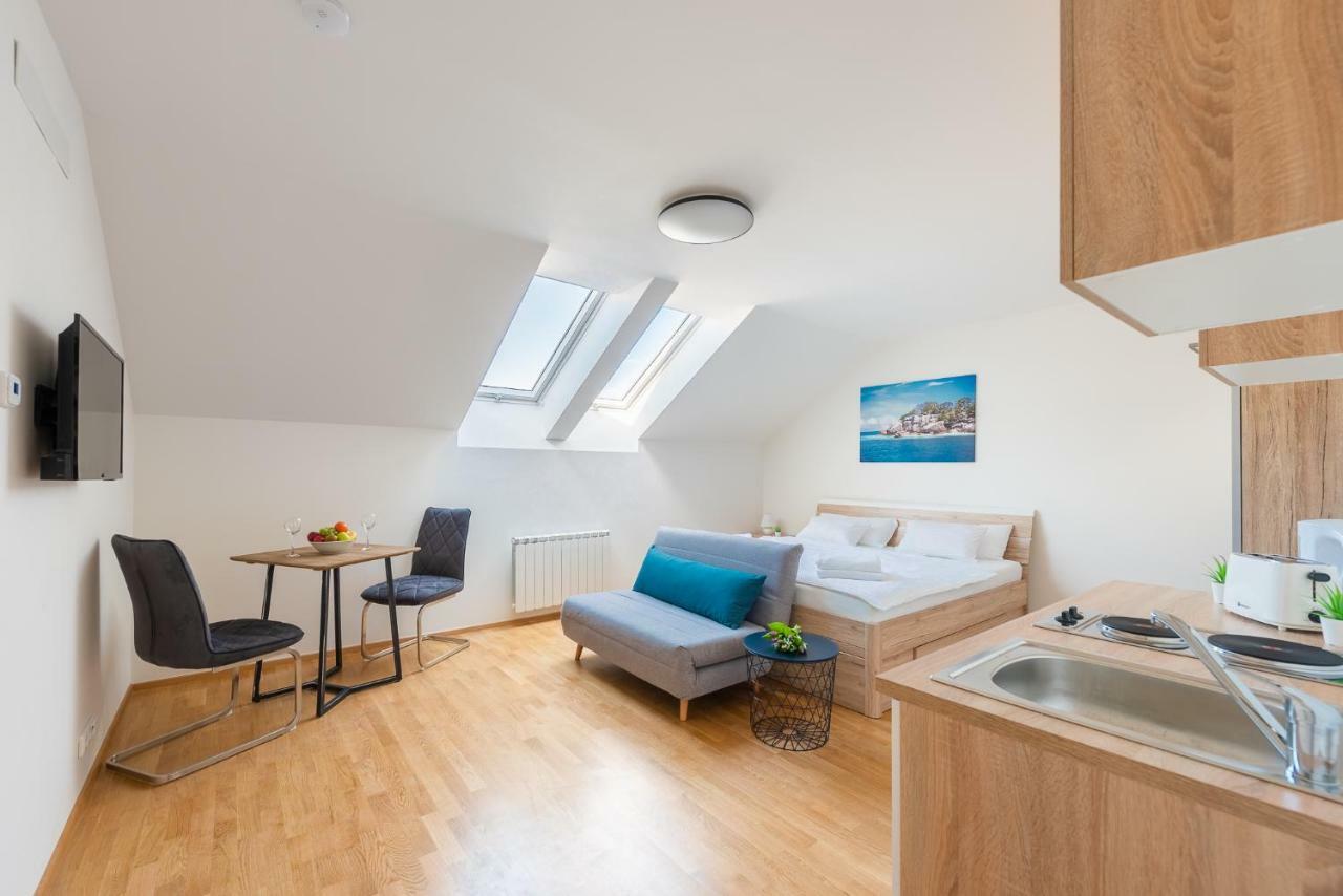 Ferdinand Apartment Prague Extérieur photo